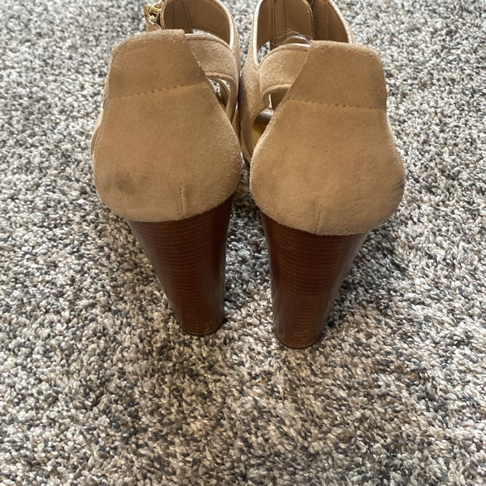 Michael Kors Tan Zip Up Chunky Heels size 7.5 - Picture 4 of 6